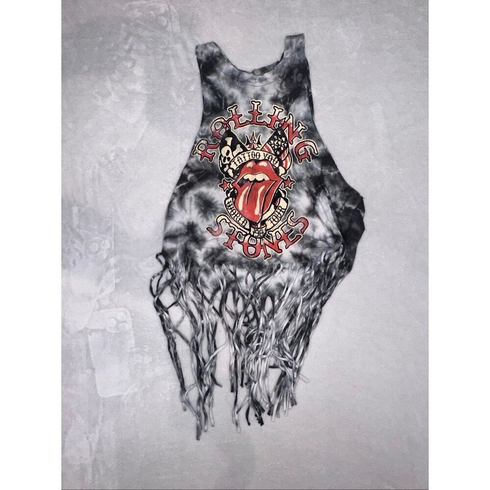 Rolling Stones size S tie dye top